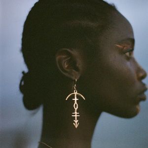 Catering life bronze hoku earrings